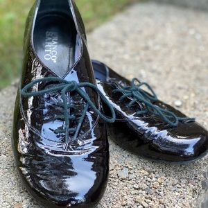 Franco Sarto black patent leather oxford shoe